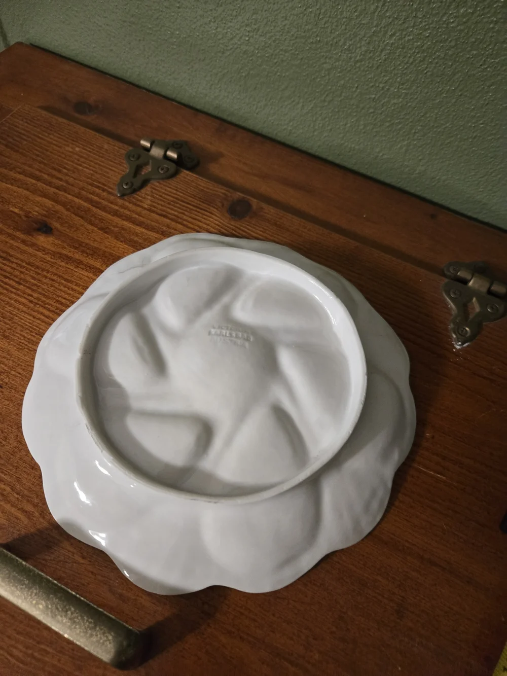 Victoria Karlsbad Austria White and Gold Porcelain Oyster Plate
